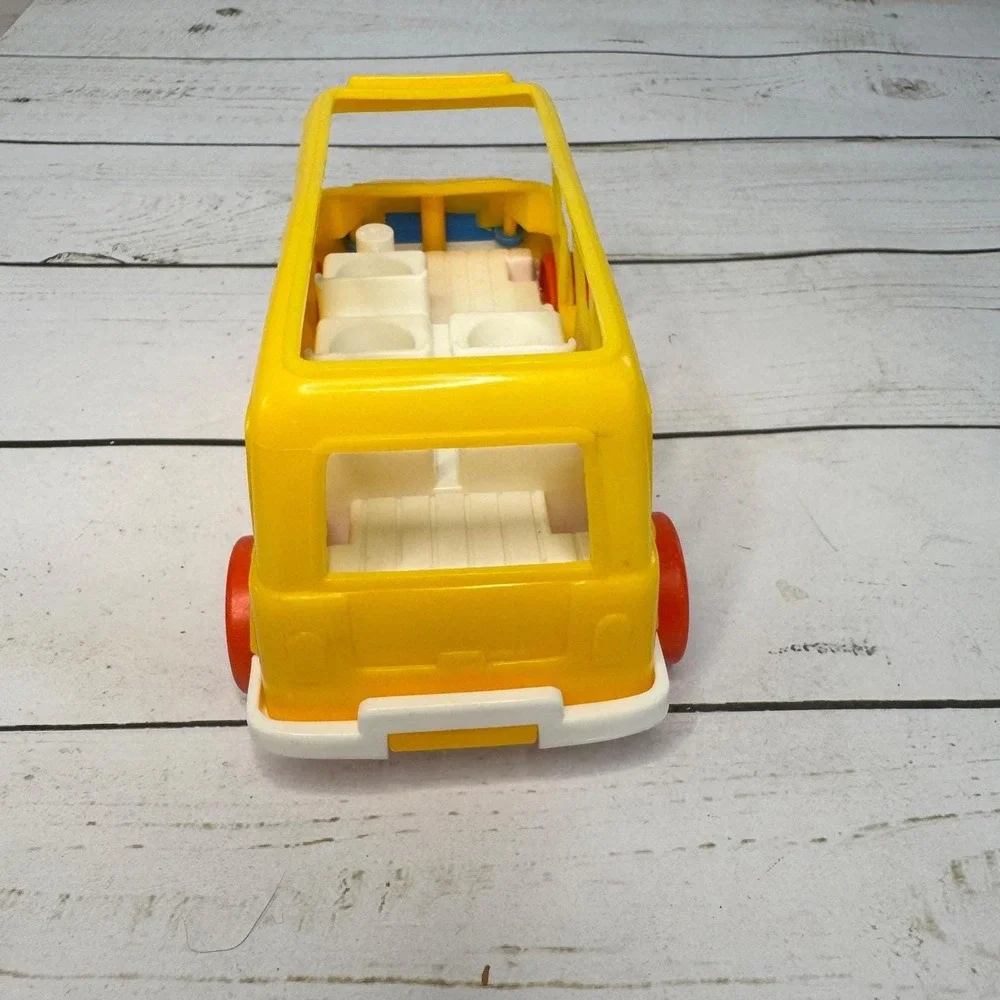 Vintage Arco Yellow School Bus with 3 Figures Hong Kong 1980s Toy‎ Lot